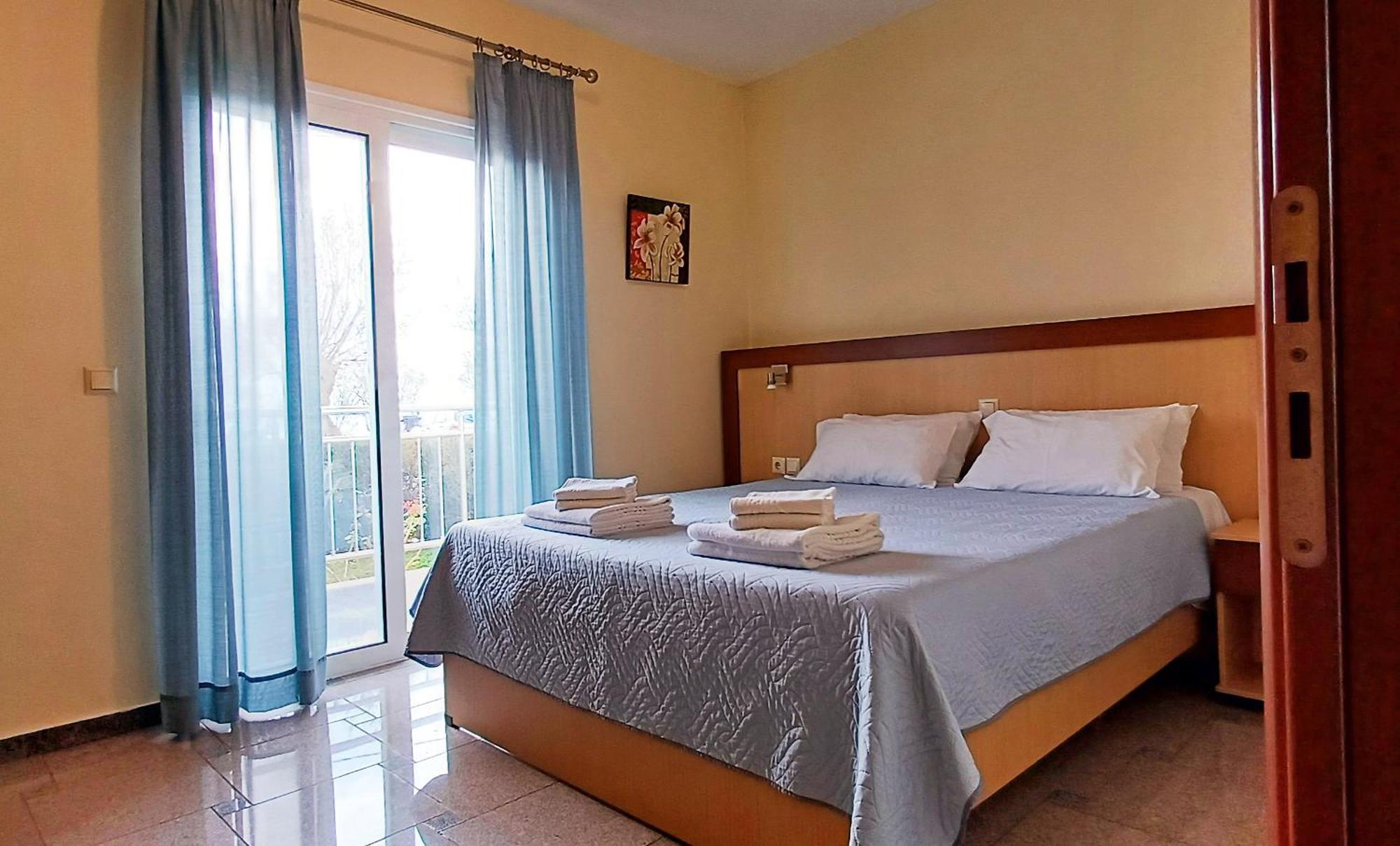 Arisvi All Seasons Hotel Skala Kallonis Exterior foto